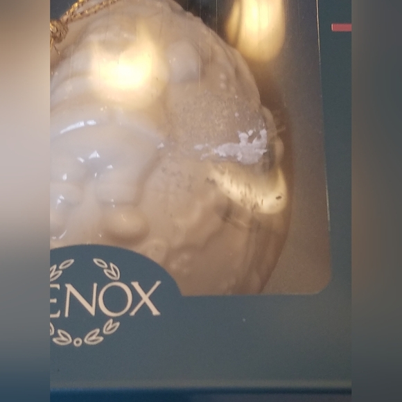 Lenox Porcelain 1995 Santa Claus Gold Trim Hanging Ornament - Picture 11 of 11